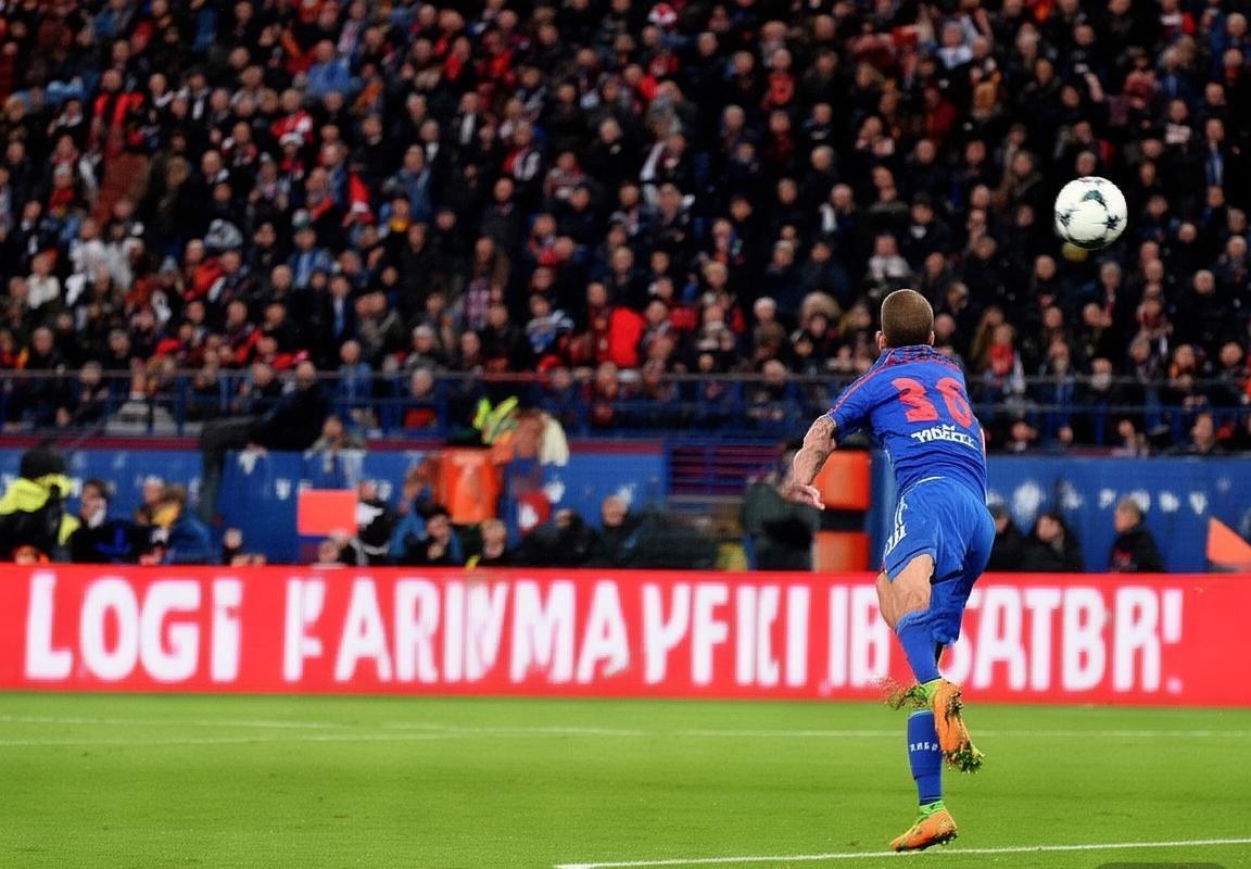 最强拜仁对决最强巴萨：战术对决、球员阵容与历史交锋深度解析